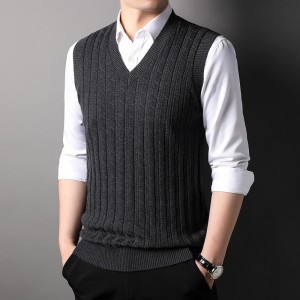 Knitted sweater vest men's sleeveless head V-neck men's sweater autumn and winter style